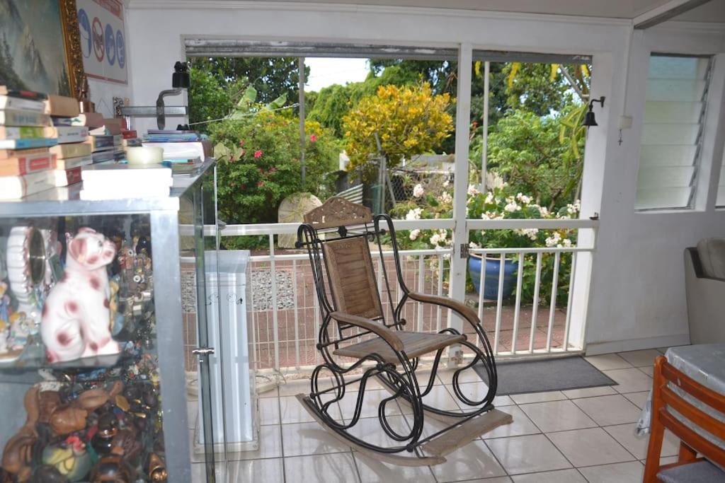 Maison Type F3 Chez Jean Michel Avec Parking Chez Jean Michel Apartman Sainte-Rose Kültér fotó